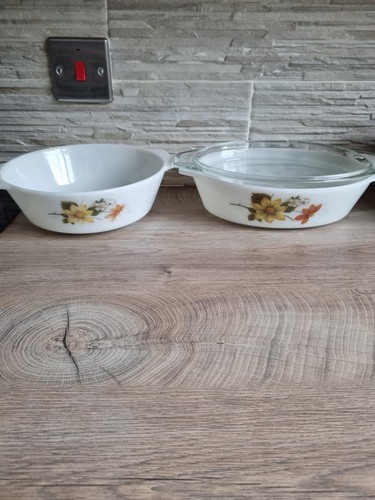 Set vintage pyrex dishes - set,