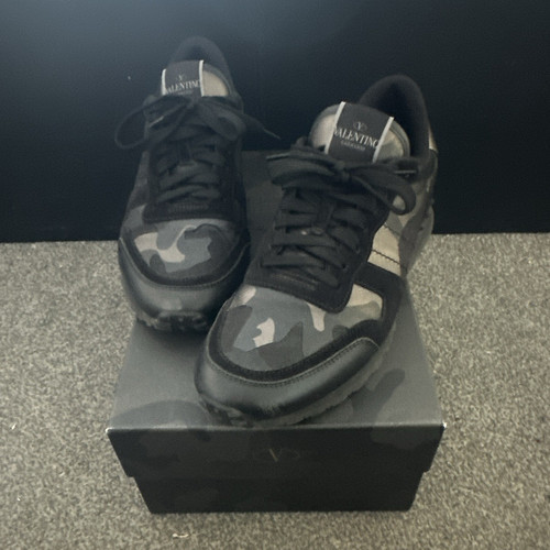 Valentino garavani rockstud - valentino,