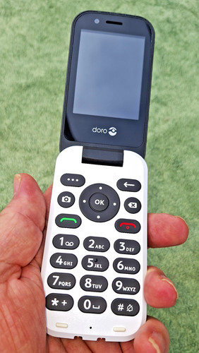 Doro 7030 phone clamshell - 7030,