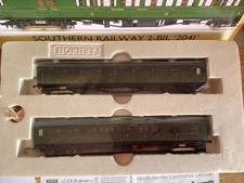 Hornby R3161AX Class 401 2-BIL