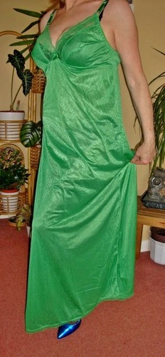 Emerald grn silky lacy full - silky,