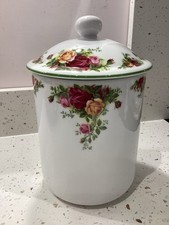 Royal Albert Old Country Roses