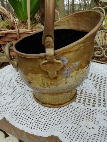 Vintage brass planter - brass, flower