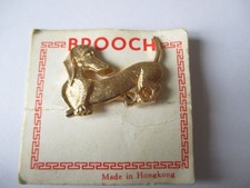 Dachshund brooch vintage 1950s sausage dog gold tone