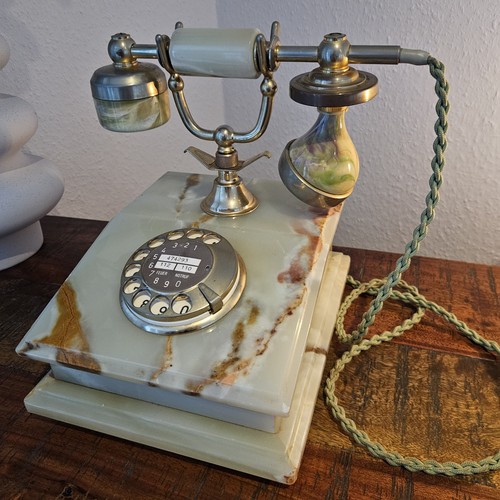Nostalgia telephone onyx - telephone,