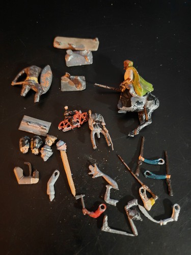 Vintage metal soldiers - metal, and