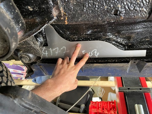 Jimny body mount repair - mount, near