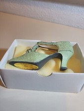 Step In Time Collection Pair