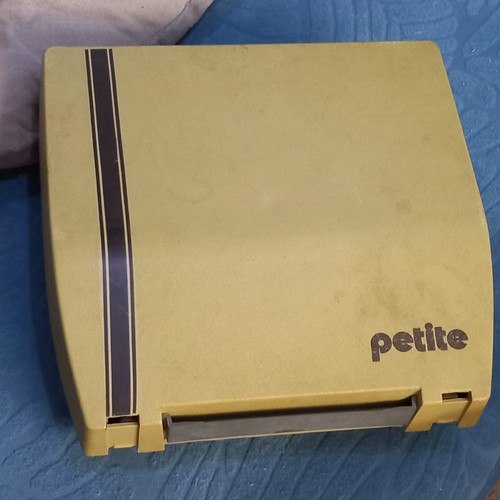 Petite super international - petite,