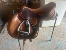 Whitaker Rome Jump Saddle 17.5 Changeable Gullet Tan and Brown Leather
