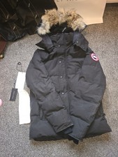 canada goose wyndham parka