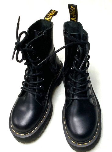 Women boots size dr - women’s,