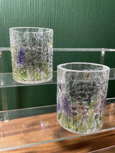 Floral butterfly crackles - floral,