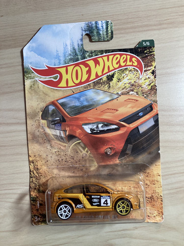 Hot wheels ford focus rs - hot,