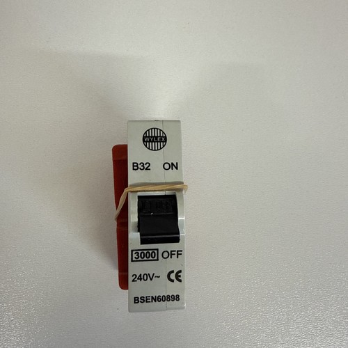 Wylex amp curve 3ka - 3ka, mcb