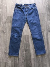 Levi’s 514 Straight Fit