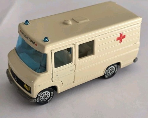Siku binz ambulance - ambulance, v292