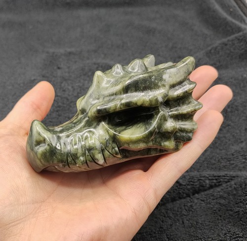Nephrite jade dragon - dragon, head