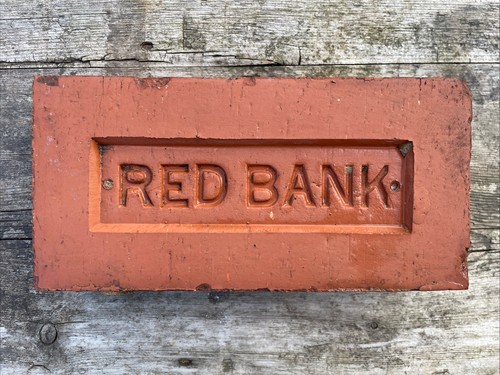 Red bank vintage house - red,