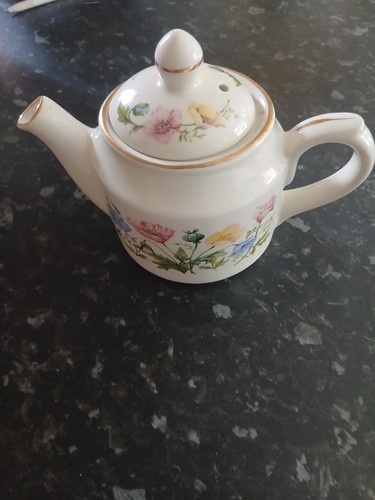 Small floral teapot excellent - small, teapot,