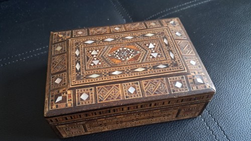 Syrian box inlaid with - box,,