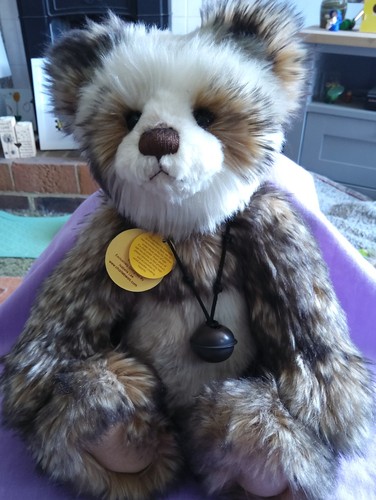 Charlie bears tracy - charlie,