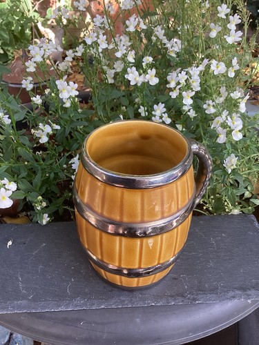 This vintage wade barrel - this,