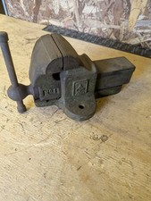 Vintage J.S & S Governor No 1 Bench Vice.