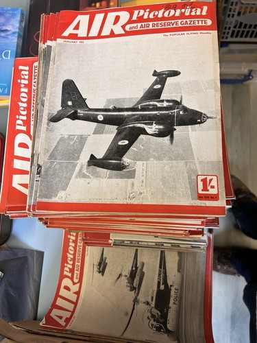 Air pictorial 1952 - 1952, 1961