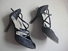 Faith Solo Black Embroidered Shoes - Size 3