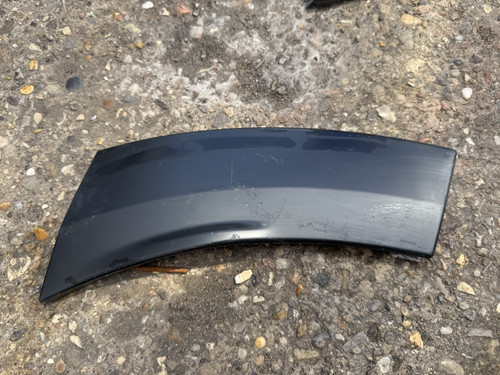 Volvo wheel arch trim 31650211