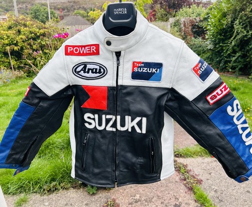 Vintage suzuki racing team - suzuki,