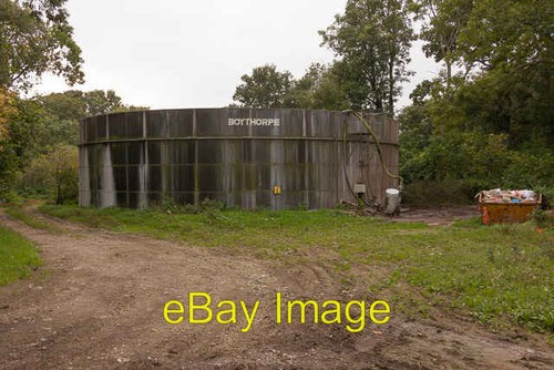 Photo 6x4 slurry tank - slurry,