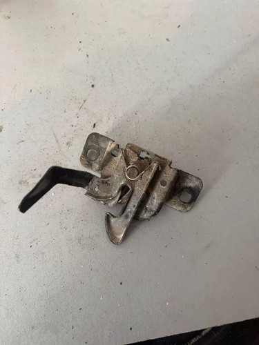 Chrysler 300c bonnet lock 00 - lock, 3.00