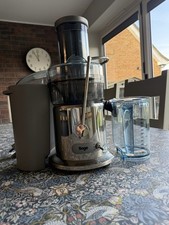 Sage Juicer by Heston