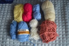BULK JOB LOT ODDMENTS OF WOOL/YARN