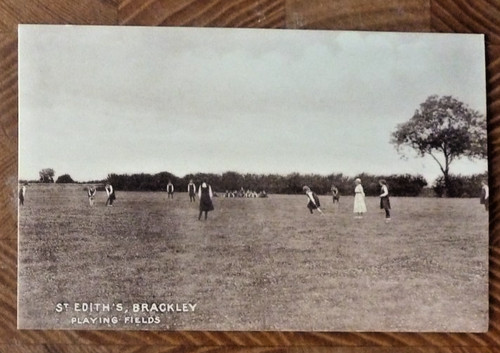 Postcard brackley edith s - st, edith's