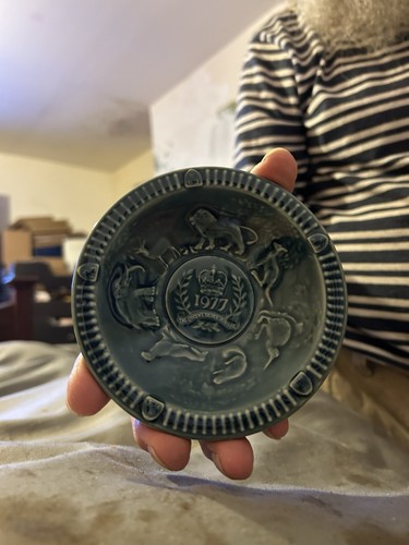 Wade dish - wade.,