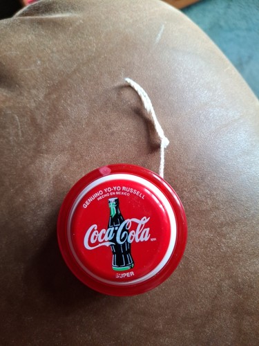 Coca cola red - cola, yo-yo