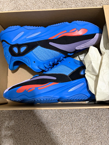 Adidas yeezy boost 700 res - adidas,