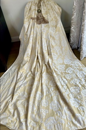 Stunning luxurious bespoke - stunning,