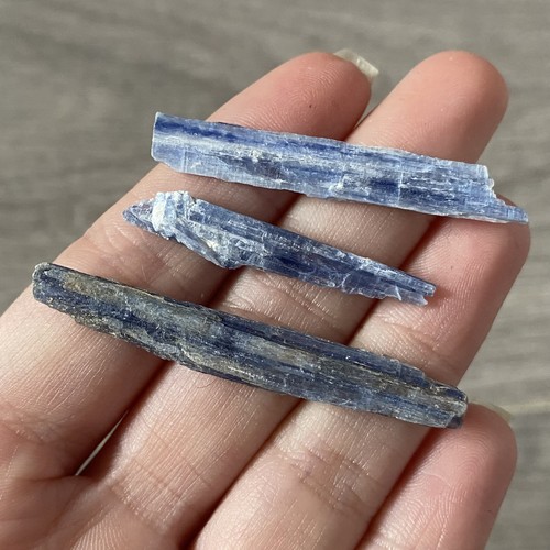 Kyanite rough raw - kyanite,