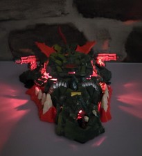 Mighty Max Storms Dragon