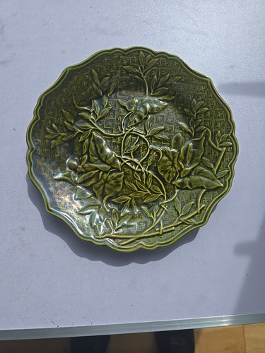 Antique majolica leaf design - leaf,