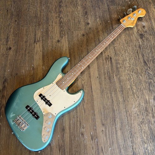 Fender active jazz - by,