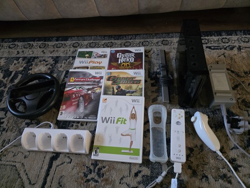 Black wii bundle with games - black,