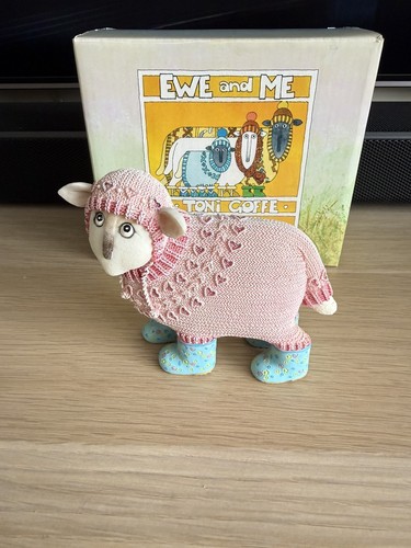 Border fine arts - border, ewe