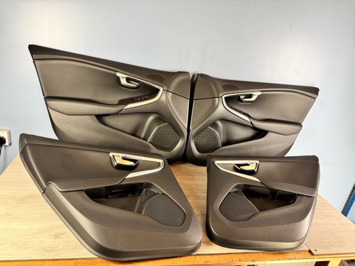 Volvo v40 door - volvo,