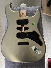 FENDER STRATOCASTER MIM BODY