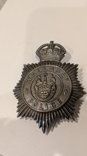RARE 1940s WALLASEY BOROUGH POLICE KINGlS CROWN 2 PIECE, "TWO TONE" HELMET PLATE